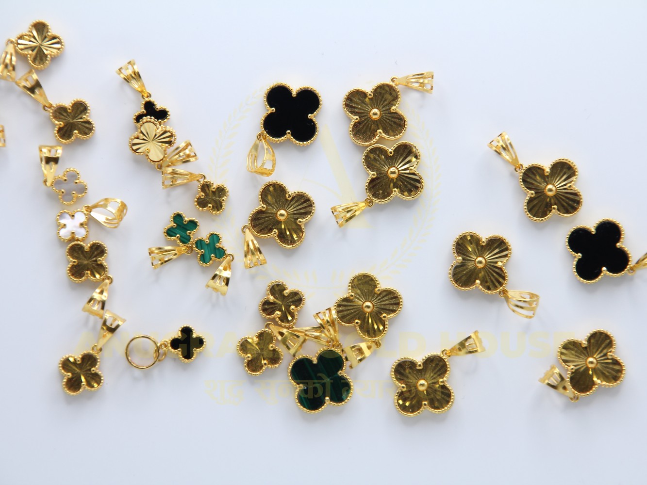 Vancleef Pendents